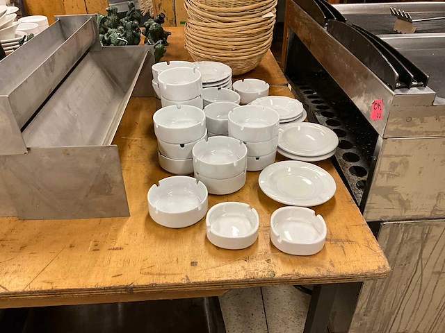 Rosenthal & mosa partij porseleinen asbakken (38x) - afbeelding 2 van  7