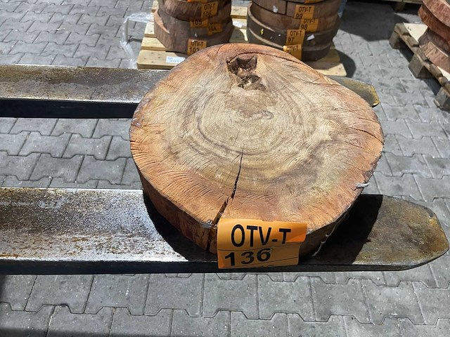 Rosewood schijf, dikte 70mm, ø 450mm - afbeelding 1 van  3