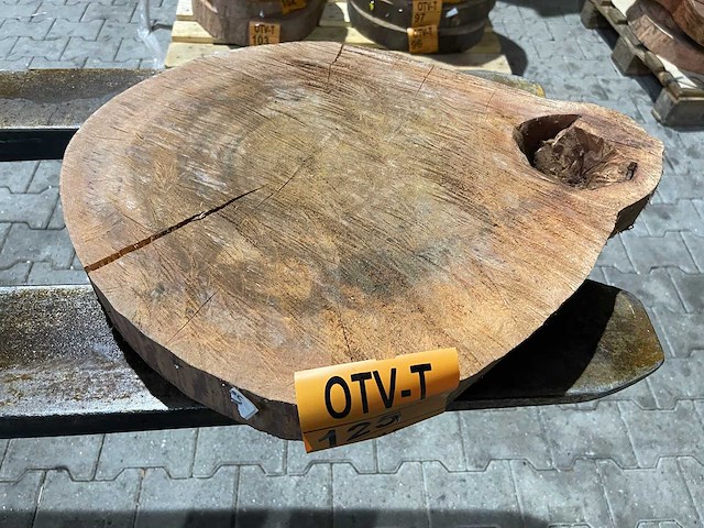 Rosewood schijf, dikte 70mm, ø 500mm - afbeelding 1 van  3