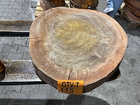 Rosewood schijf, dikte 70mm, ø 550mm - afbeelding 1 van  3