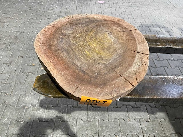 Rosewood schijf, dikte 75mm, ø 600mm - afbeelding 1 van  3