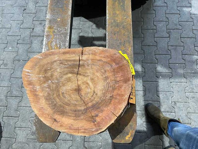 Rosewood schijf, dikte 80mm, ø 400mm - afbeelding 1 van  3