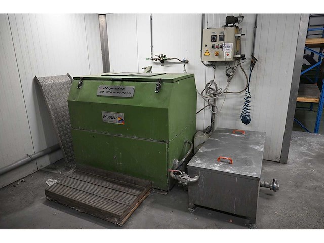 Rösler vre350 afbraammachine met rvs spoelunit - afbeelding 2 van  8