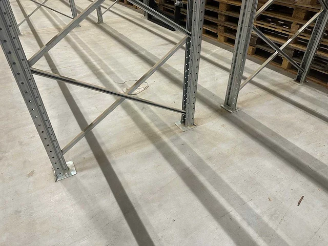 Rosss - 2025 - 90/r - palletstelling 12x100 - afbeelding 3 van  13