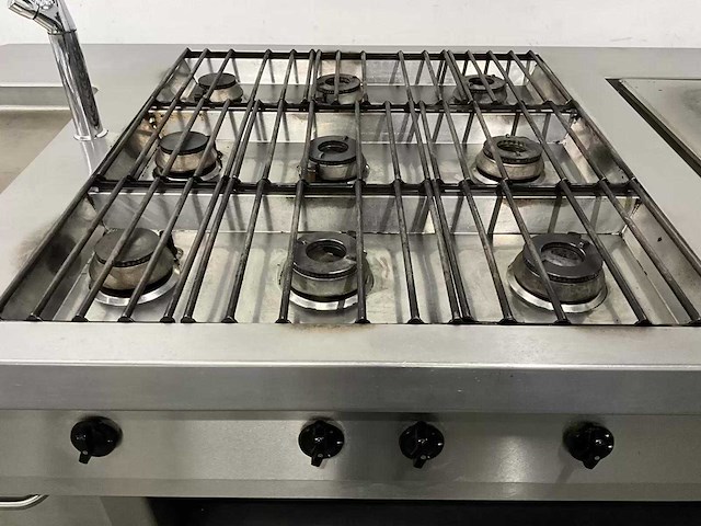 Rosval - rvs kookeiland - afbeelding 13 van  17