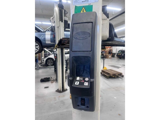 Rotary - 3000kg 2 koloms hefbrug schaar opname - afbeelding 4 van  7
