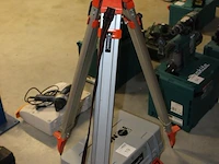 Rotatielaser medo sirius 1h op inklapbaar statief. met ontvangers en kunststoffen koffer - afbeelding 2 van  2