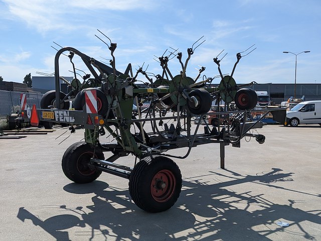 Rotatieschudder met transportonderstel, fendt, twister 11008 t, 2016 - afbeelding 15 van  19