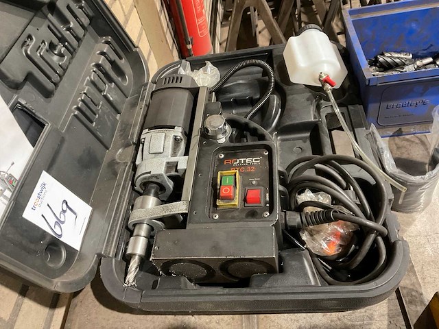 Rotec rtc.32 magneet kernboormachine - afbeelding 1 van  4