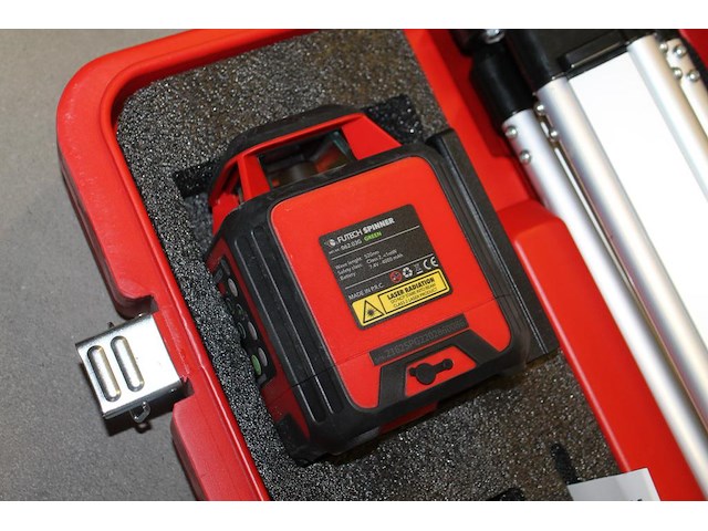 Roterend laser futech spinner met driepoot en accessoires in kunststof koffer. - afbeelding 2 van  4