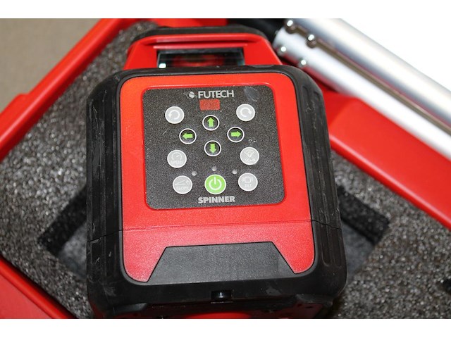 Roterend laser futech spinner met driepoot en accessoires in kunststof koffer. - afbeelding 3 van  4