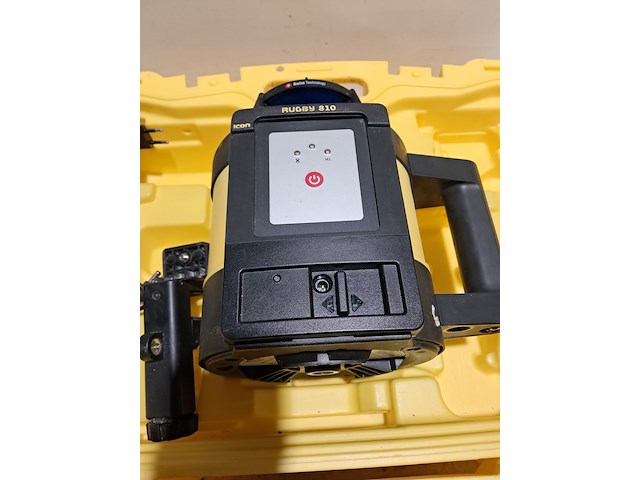 Roterende laser zelfstellend horizontaal leica, rugby 810, bouwjaar 2014 - afbeelding 6 van  12