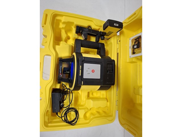 Roterende laser zelfstellend horizontaal leica, rugby 810, bouwjaar 2014 - afbeelding 3 van  10