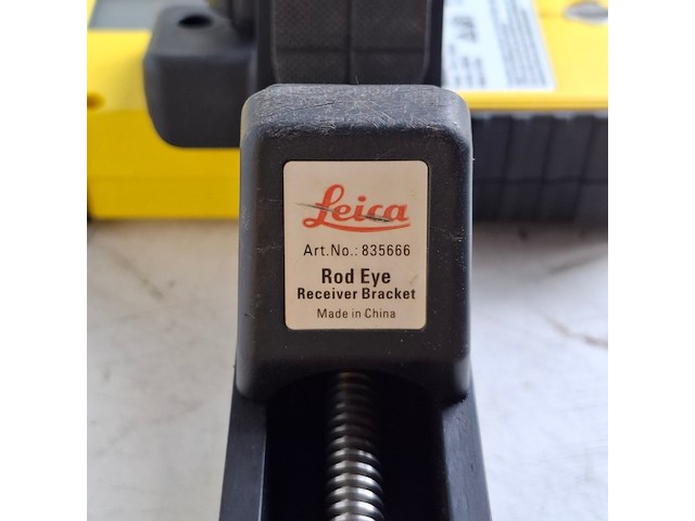 Roterende laser zelfstellend horizontaal leica, rugby 810, bouwjaar 2017 - afbeelding 4 van  13