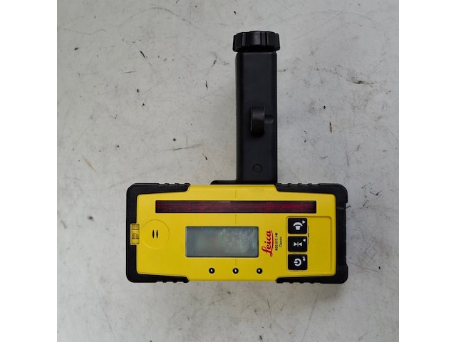Roterende laser zelfstellend horizontaal leica, rugby 810, bouwjaar 2017 - afbeelding 13 van  13