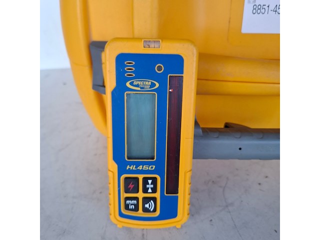 Roterende laser zelfstellend horizontaal, trimble, ll300n-4, 2019 - afbeelding 6 van  8