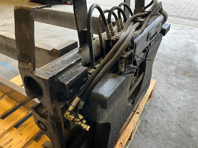 Roterende vorkenklem heftruck - fem3a - afbeelding 7 van  7