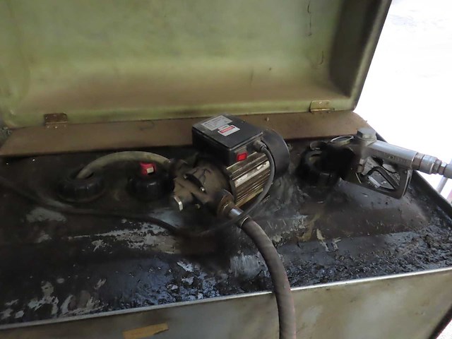 Roth werke - 1990 - dieseltank 1000l - afbeelding 2 van  6