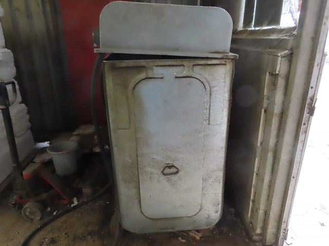 Roth werke - 1990 - dieseltank 1000l - afbeelding 6 van  6