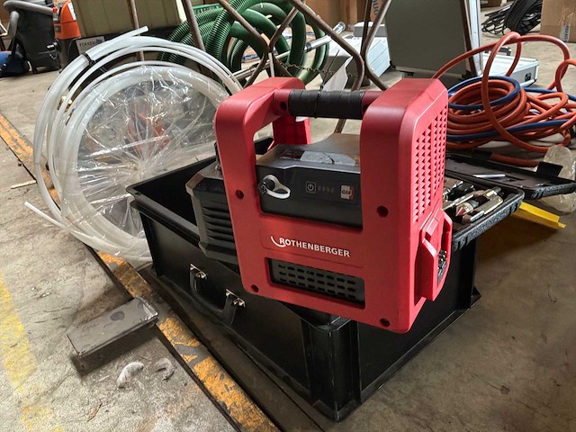 Rothenberger roaitvac r32 5.0 cl accu vacuümpomp - afbeelding 1 van  11