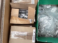 Roto, reynaers, sobinco partij diverse glassteunen en hoekstukken - afbeelding 5 van  41
