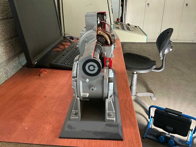 Rotor elektromotor opengewerkt - afbeelding 4 van  9