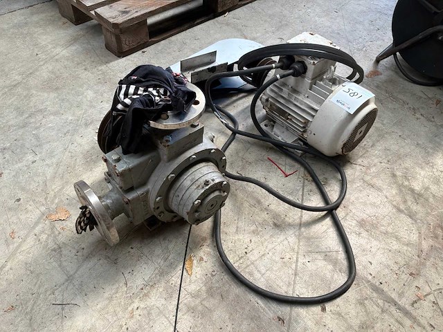 Rotor pompunit met elektromotor - afbeelding 4 van  5