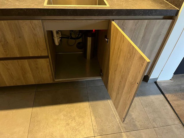 Rotpunkt - keuken met pelgrim apparatuur - afbeelding 19 van  30