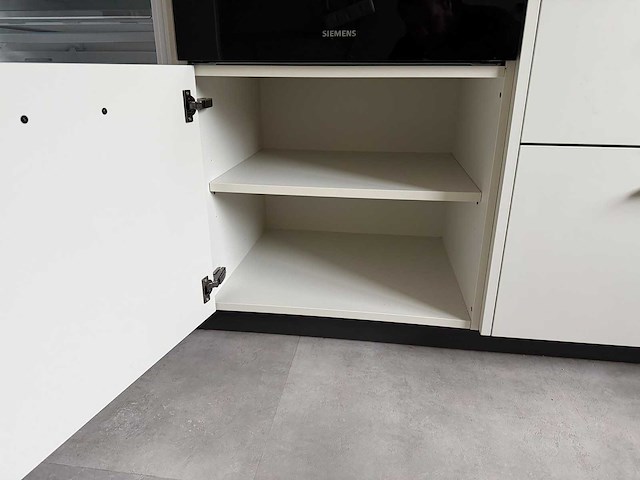 Rotpunkt - keuken met siemens apparatuur - afbeelding 2 van  30