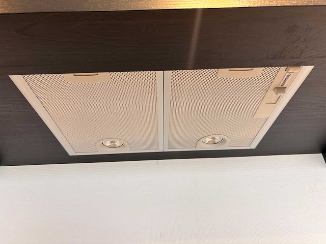 Rotpunkt - showroomkeuken met bosch apparatuur - afbeelding 3 van  28