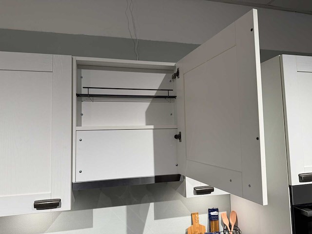 Rotpunkt - showroomkeuken met bosch/inventum apparatuur - afbeelding 8 van  25