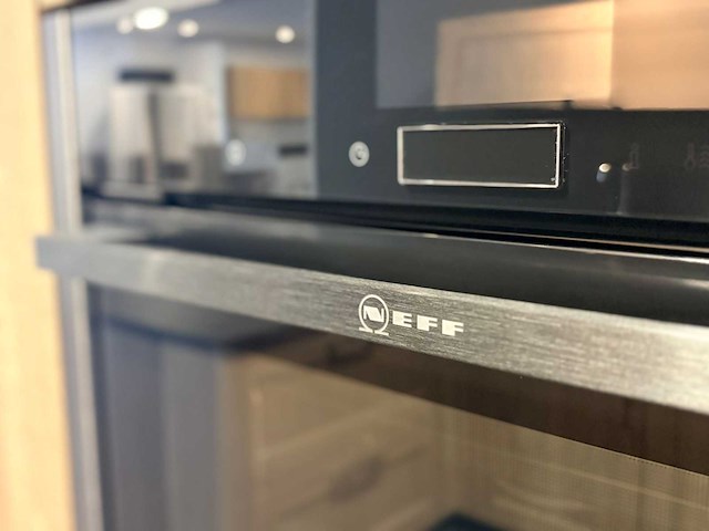 Rotpunkt - showroomkeuken met neff/pelgrim apparatuur - afbeelding 3 van  20