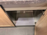Rotpunkt - showroomkeuken met neff/pelgrim apparatuur - afbeelding 12 van  20