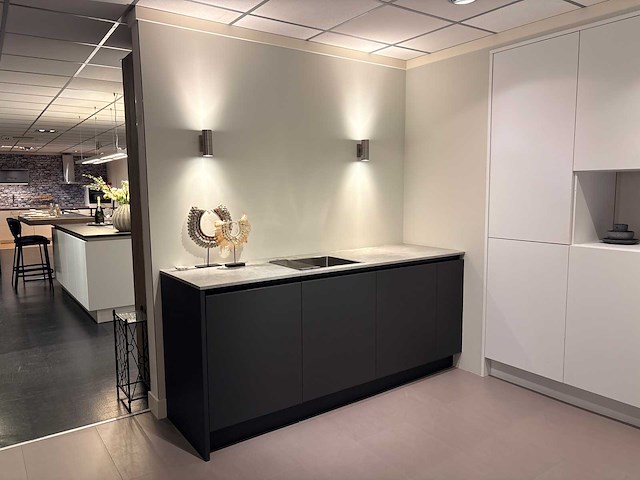 Rotpunkt - showroomkeuken met pelgrim apparatuur - afbeelding 10 van  35