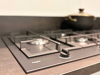 Rotpunkt - showroomkeuken met pelgrim/siemens apparatuur - afbeelding 25 van  27