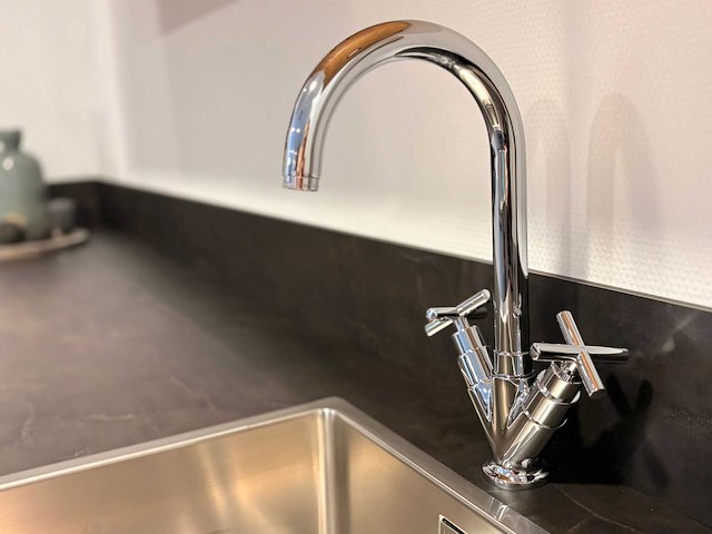 Rotpunkt - showroomkeuken met pelgrim/siemens apparatuur - afbeelding 27 van  27