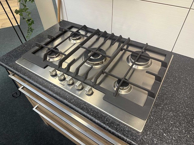 Rotpunkt - showroomkeuken - afbeelding 20 van  34