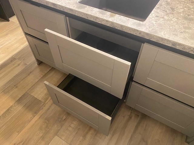 Rotpunkt - showroomkeuken - afbeelding 10 van  27