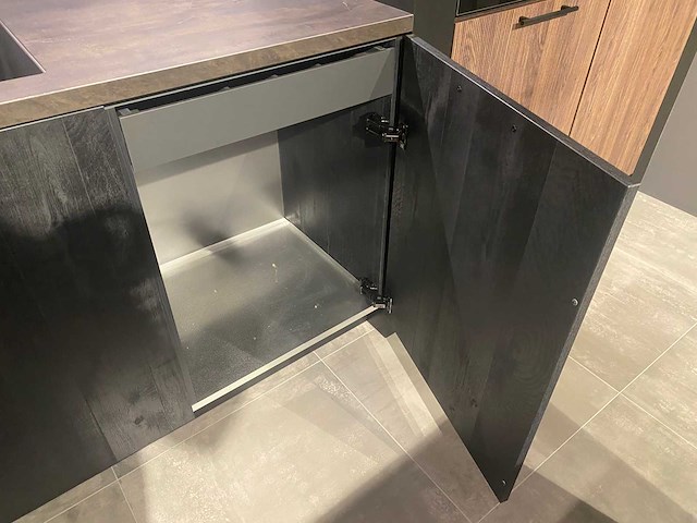 Rotpunkt - showroomkeuken - afbeelding 29 van  31