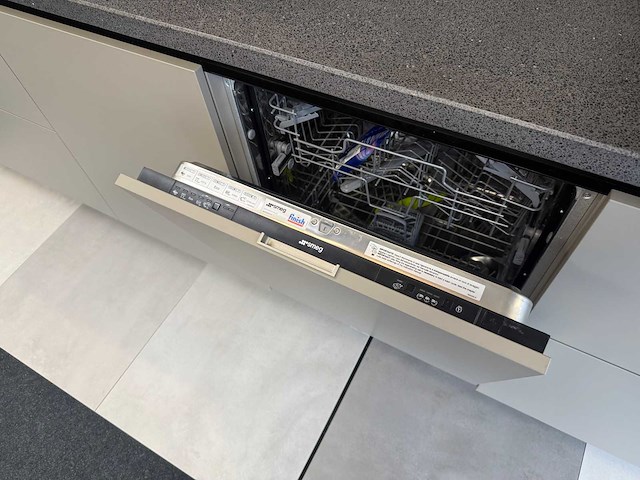 Rotpunkt - showroomkeuken - afbeelding 17 van  28