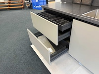 Rotpunkt - showroomkeuken - afbeelding 23 van  28