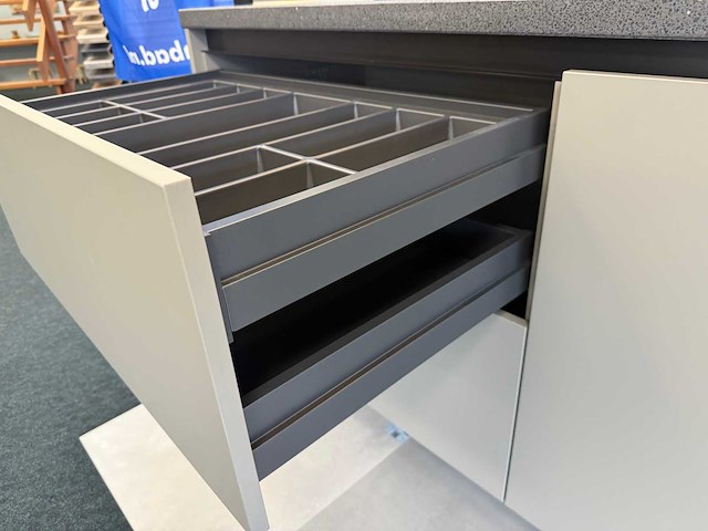 Rotpunkt - showroomkeuken - afbeelding 25 van  28