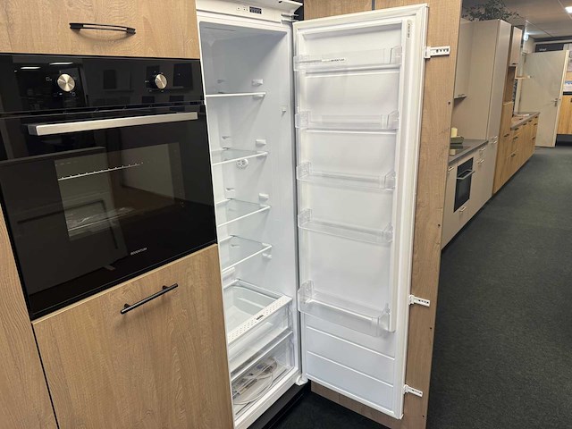 Rotpunkt - showroomkeuken - afbeelding 5 van  31