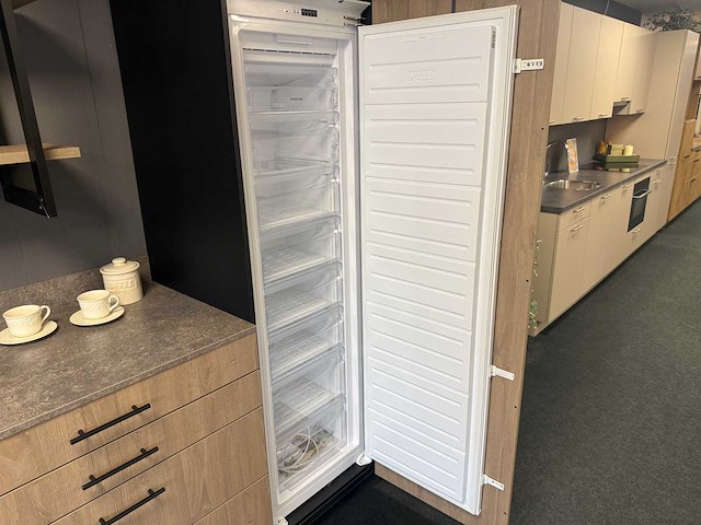 Rotpunkt - showroomkeuken - afbeelding 14 van  31