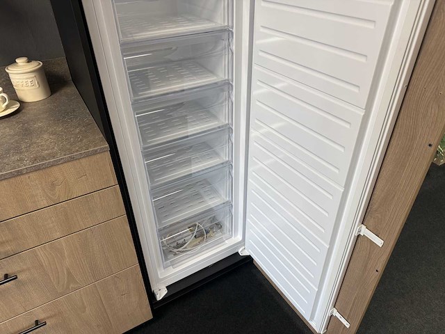 Rotpunkt - showroomkeuken - afbeelding 16 van  31