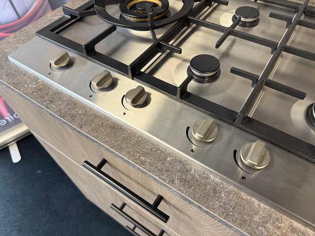 Rotpunkt - showroomkeuken - afbeelding 20 van  31