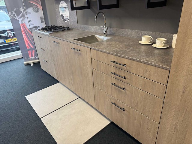 Rotpunkt - showroomkeuken - afbeelding 26 van  31