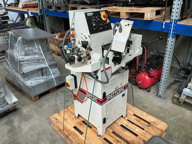 Rottler vr8 kleppenslijpmachine - afbeelding 3 van  10