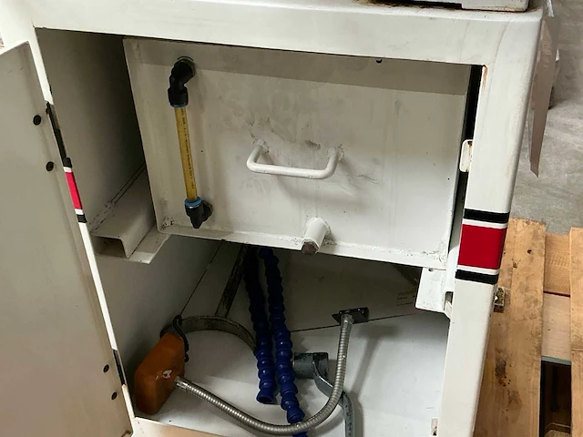 Rottler vr8 kleppenslijpmachine - afbeelding 10 van  10