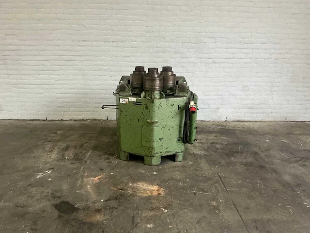Roundo - r-3 - profielbuigmachine - afbeelding 1 van  8
